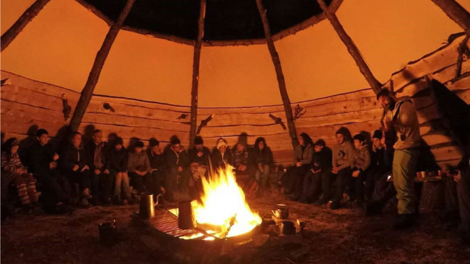Enjoy Ushuaia at night with this snow and fire tour!